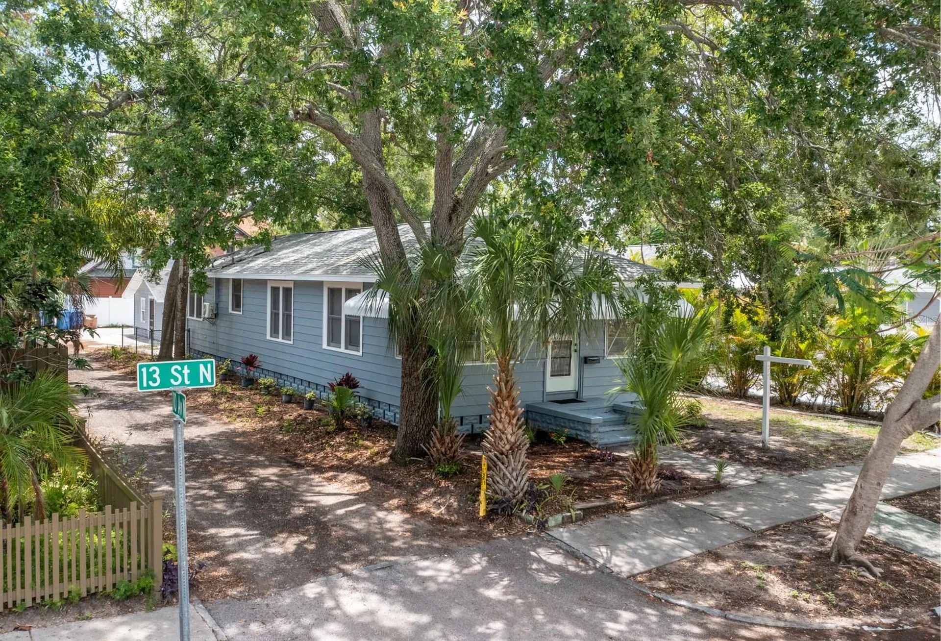 945 13th Street N St Petersburg FL 33705