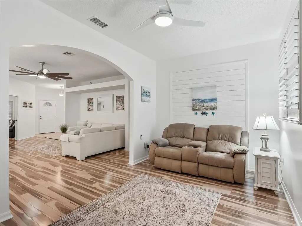 32752 Timberwood Drive Leesburg FL 34748