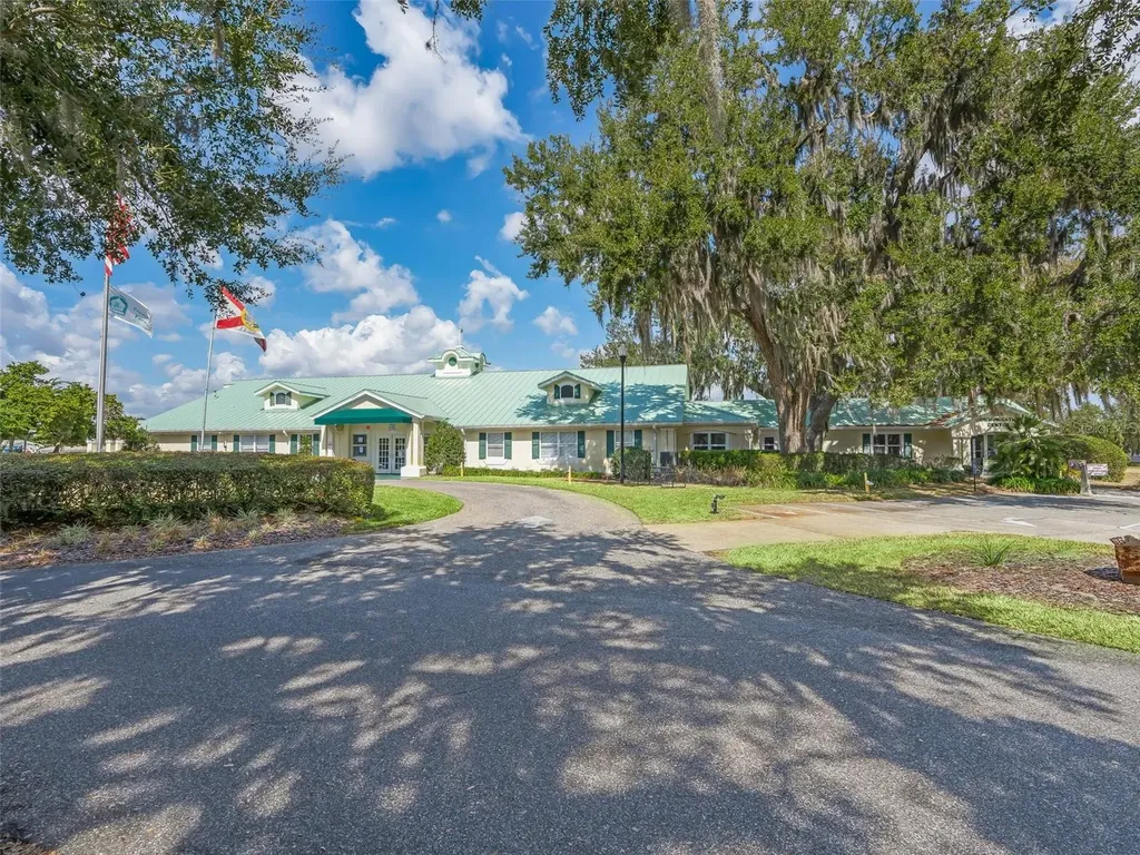 32752 Timberwood Drive Leesburg FL 34748
