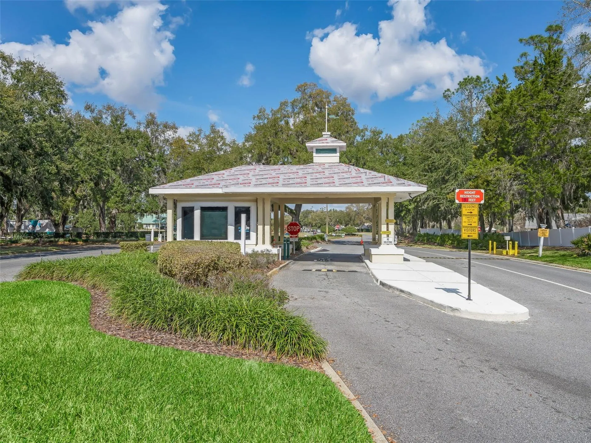 32752 Timberwood Drive Leesburg FL 34748