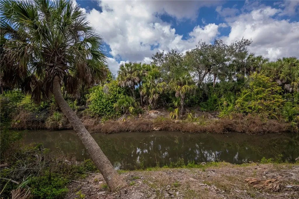 19300 Water Oak Drive Port Charlotte FL 33948
