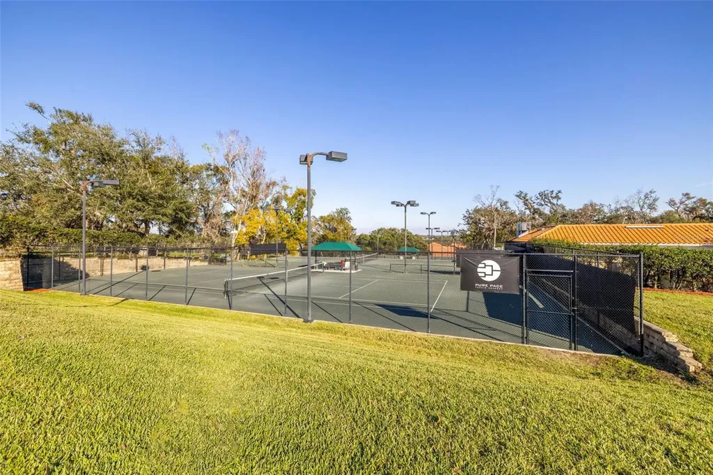 13235 Legends Trail Dade City FL 33525
