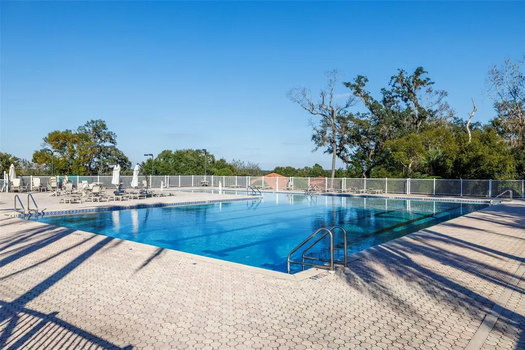 13235 Legends Trail Dade City FL 33525