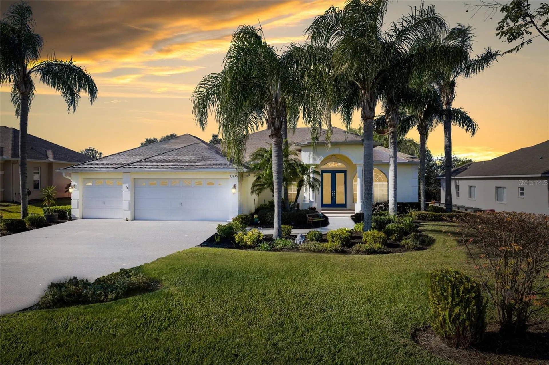 13235 Legends Trail Dade City FL 33525