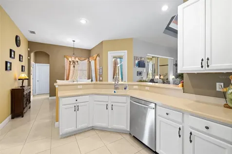 13235 Legends Trail Dade City FL 33525