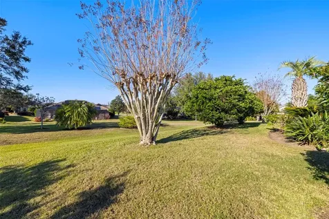 13235 Legends Trail Dade City FL 33525