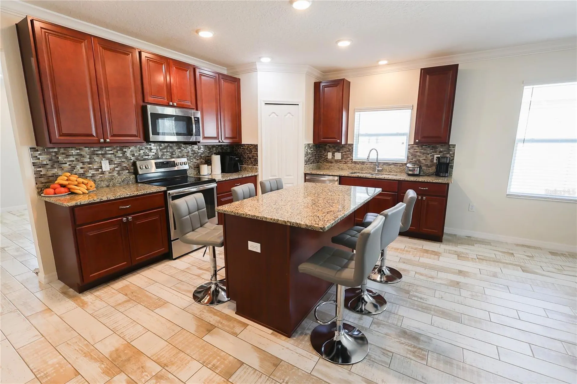 2389 Rock Drive Kissimmee FL 34759