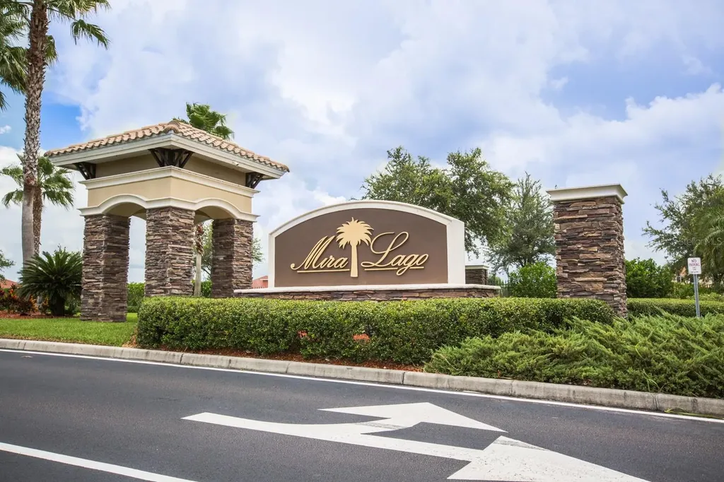 1703 Bonita Bluff Court Ruskin FL 33570