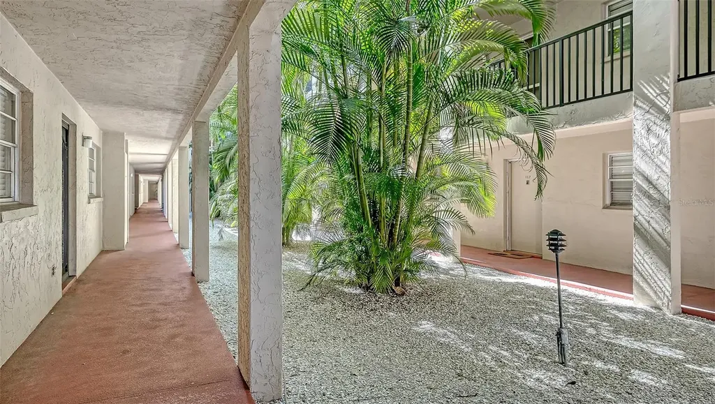 3700 S Osprey Avenue Sarasota FL 34239