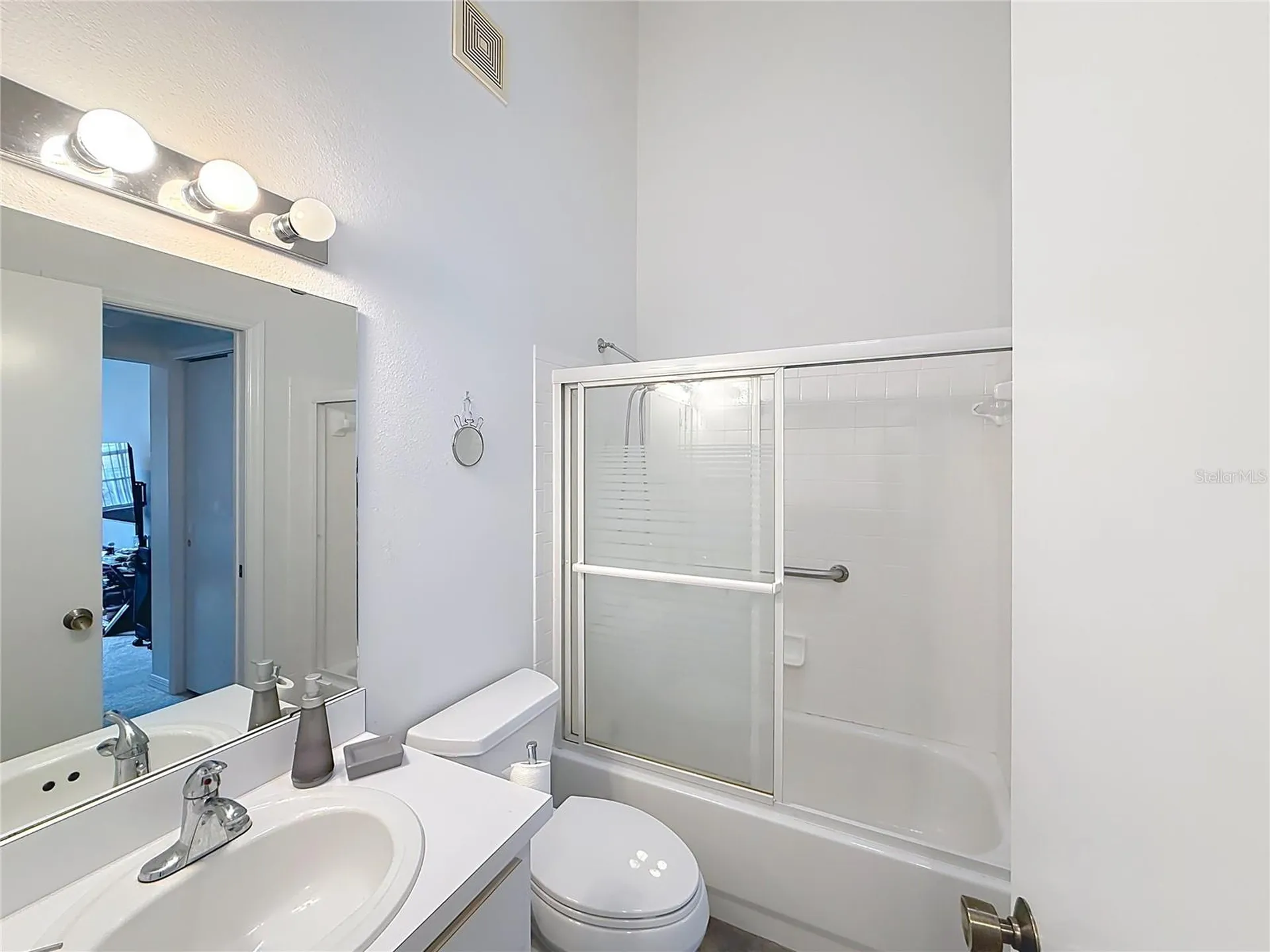 5932 Mcenroe Court Leesburg FL 34748