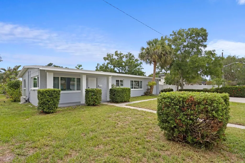 4300 Maple Street NE St Petersburg FL 33703