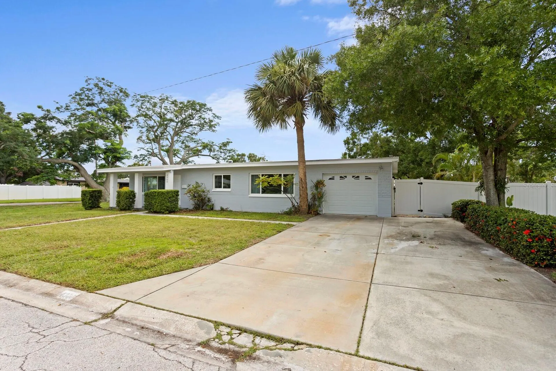 4300 Maple Street NE St Petersburg FL 33703