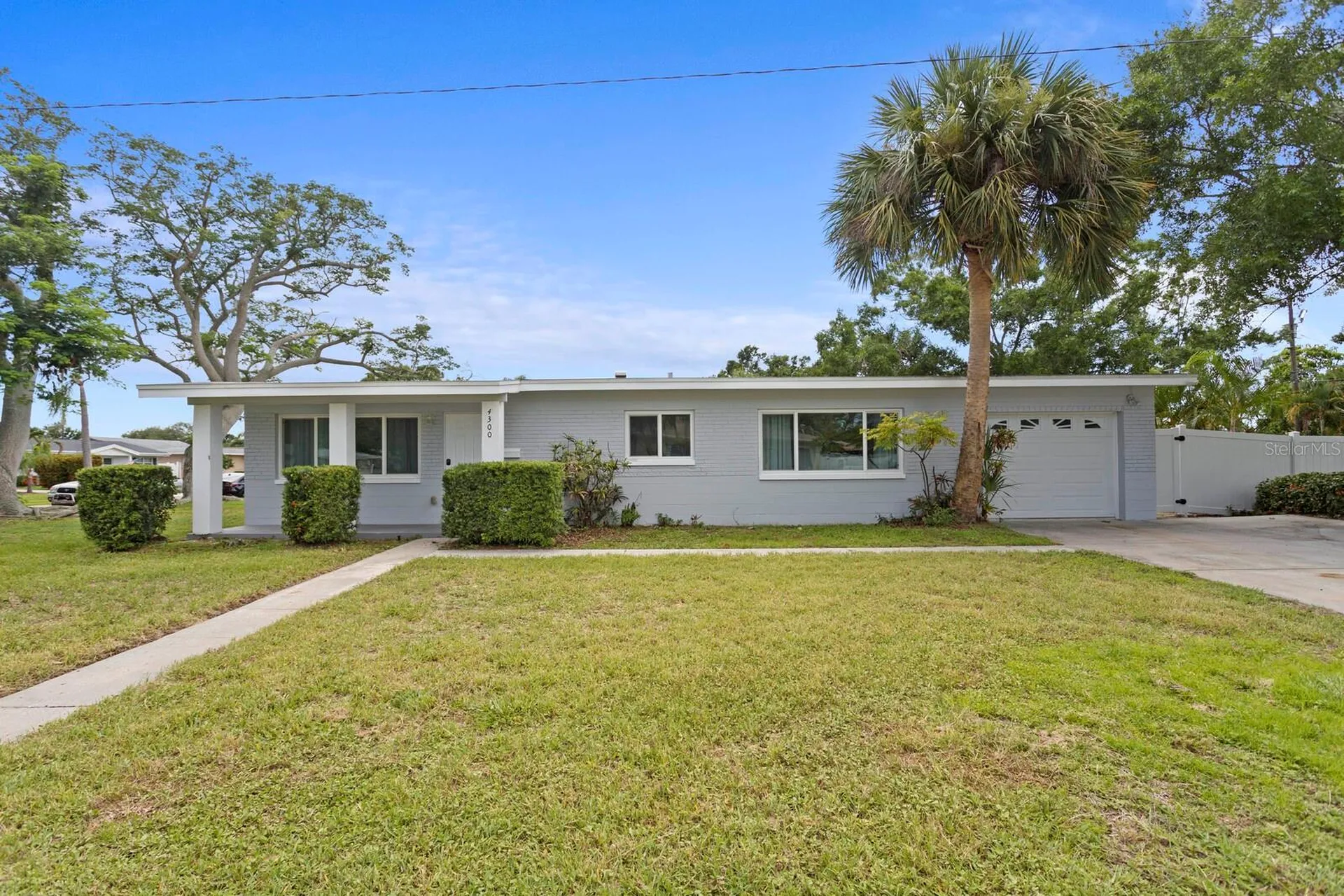 4300 Maple Street NE St Petersburg FL 33703