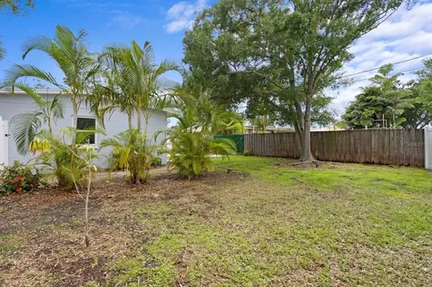 4300 Maple Street NE St Petersburg FL 33703