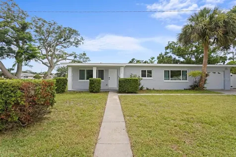 4300 Maple Street NE St Petersburg FL 33703