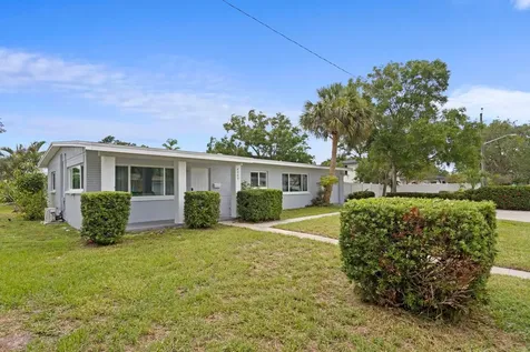 4300 Maple Street NE St Petersburg FL 33703