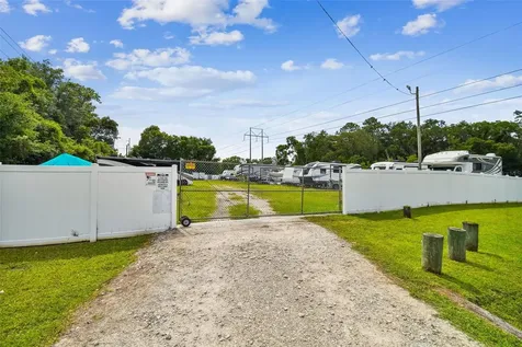 16711 Longleat Drive Lutz FL 33549