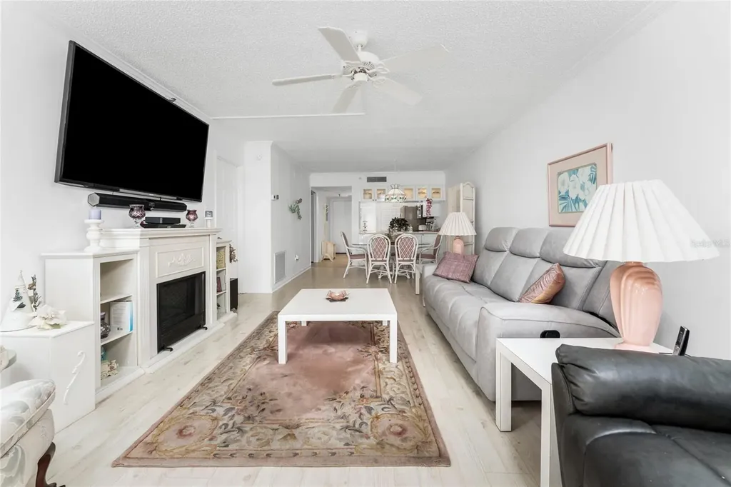 1551 Beach Road Englewood FL 34223