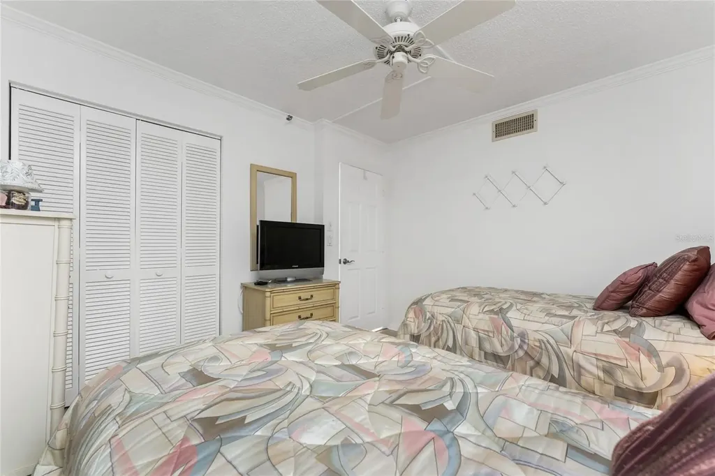 1551 Beach Road Englewood FL 34223