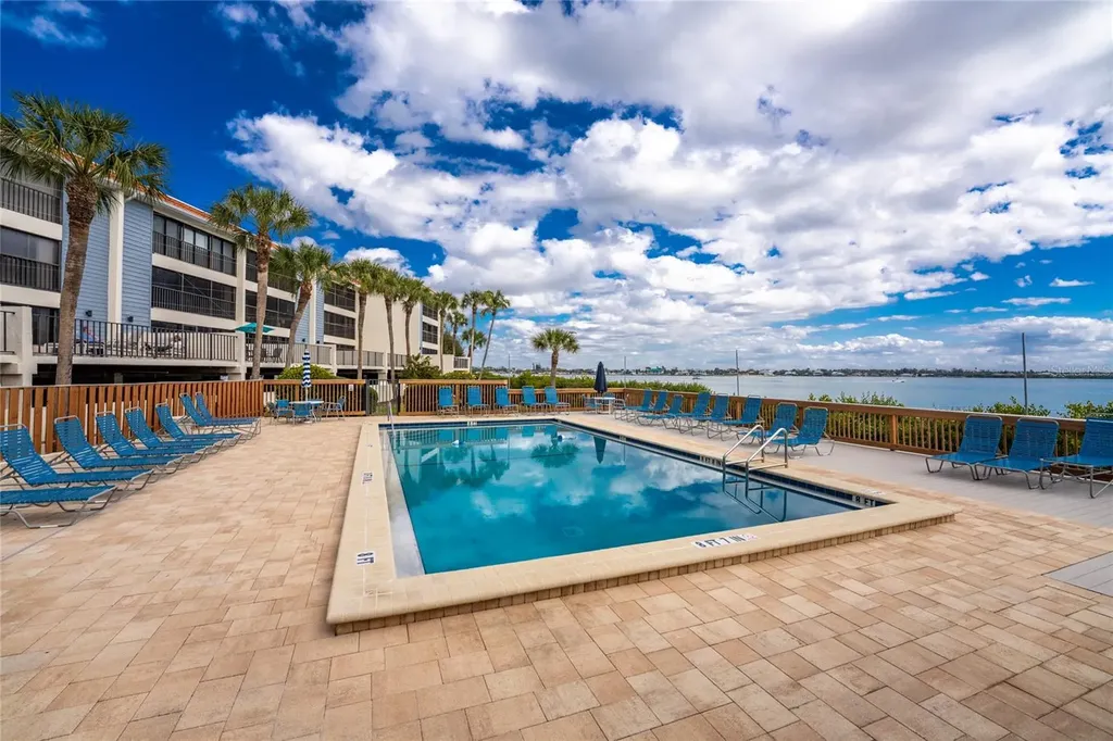 1551 Beach Road Englewood FL 34223