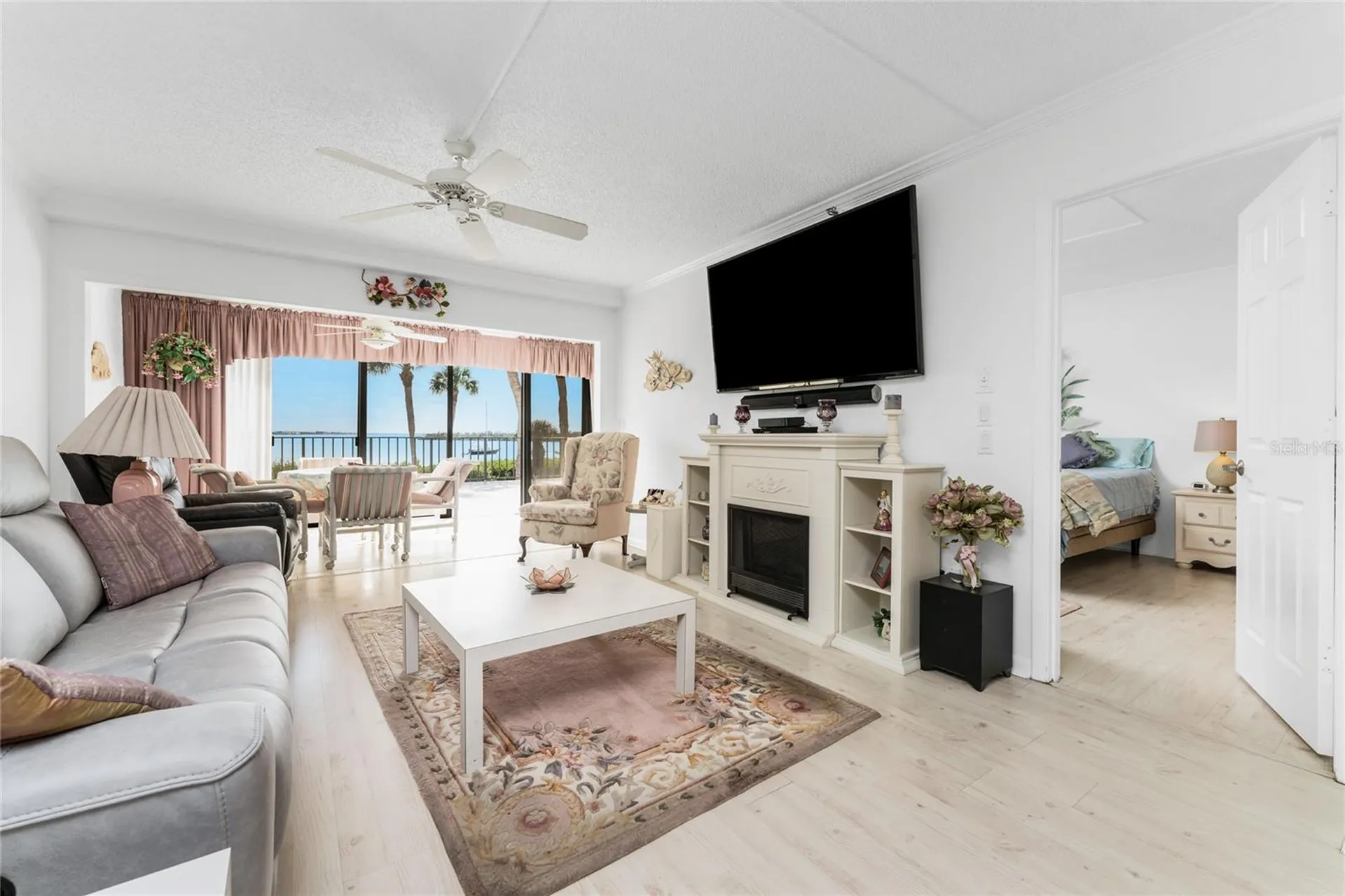 1551 Beach Road Englewood FL 34223