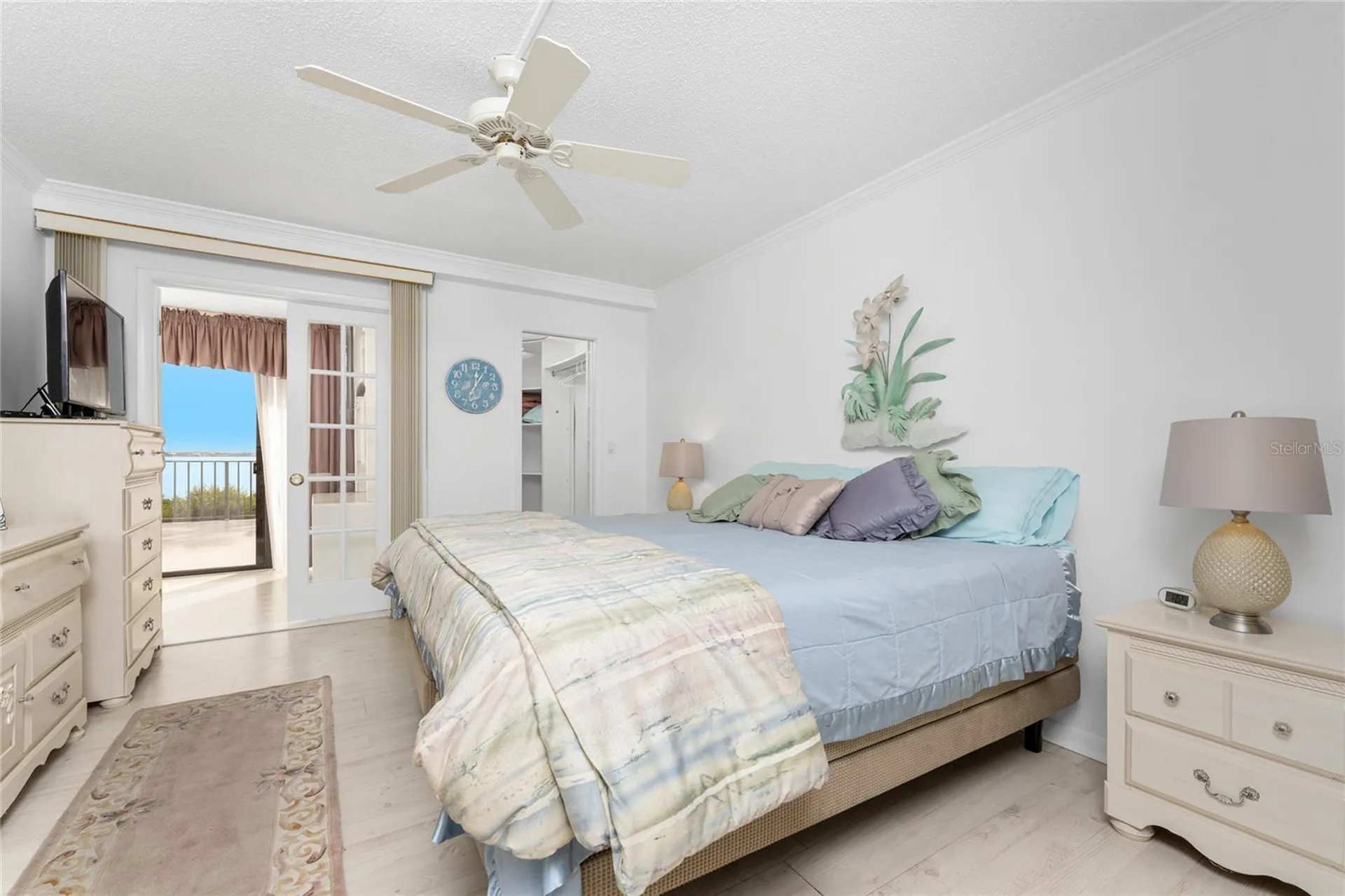 1551 Beach Road Englewood FL 34223
