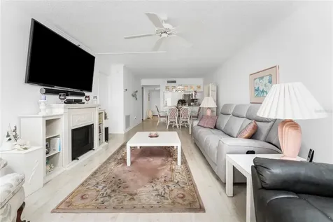 1551 Beach Road Englewood FL 34223