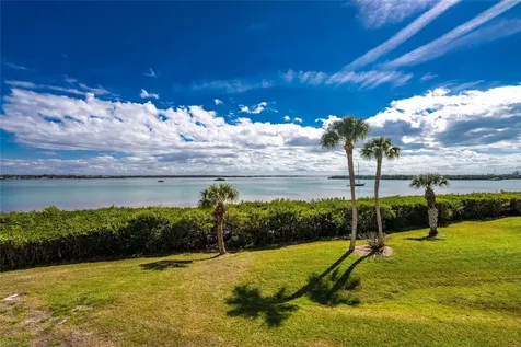 1551 Beach Road Englewood FL 34223