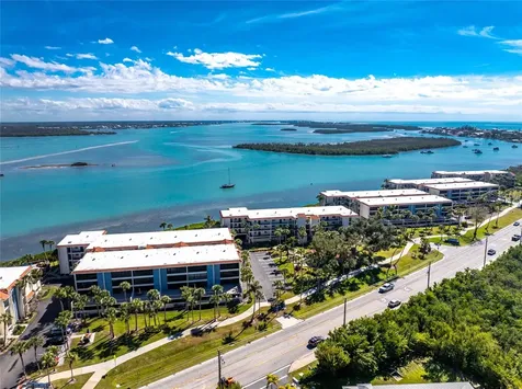1551 Beach Road Englewood FL 34223