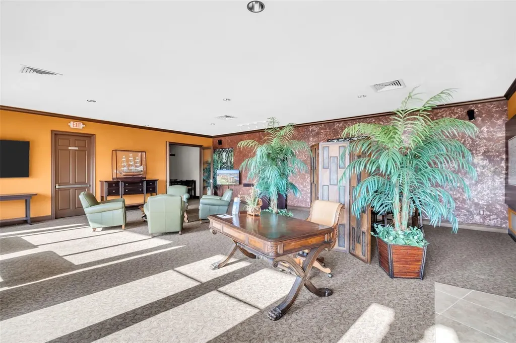 11 Franklin Court S St Petersburg FL 33711