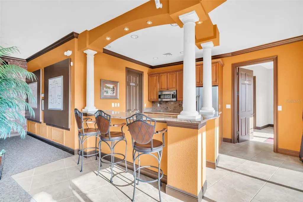 11 Franklin Court S St Petersburg FL 33711