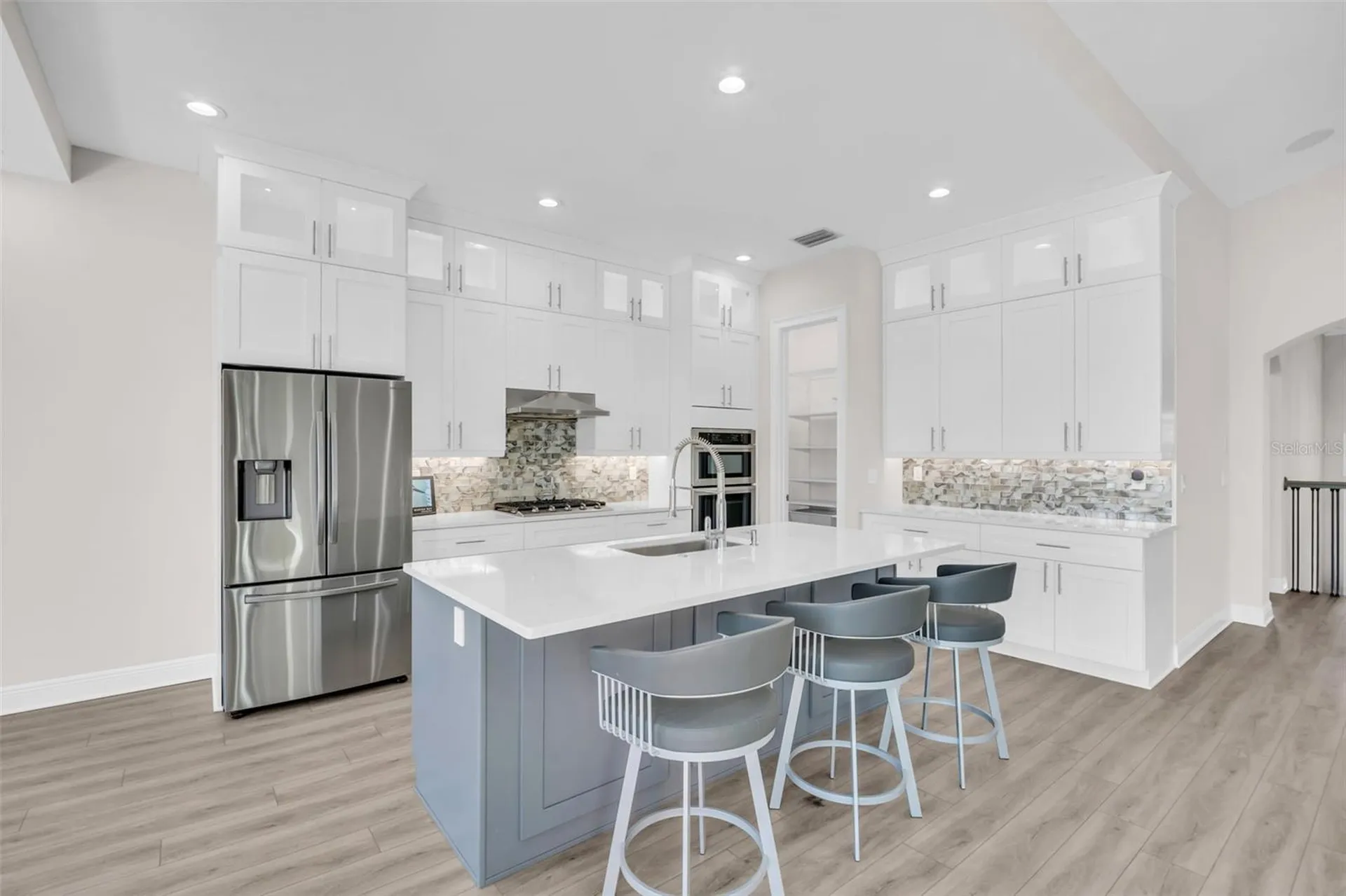 11 Franklin Court S St Petersburg FL 33711