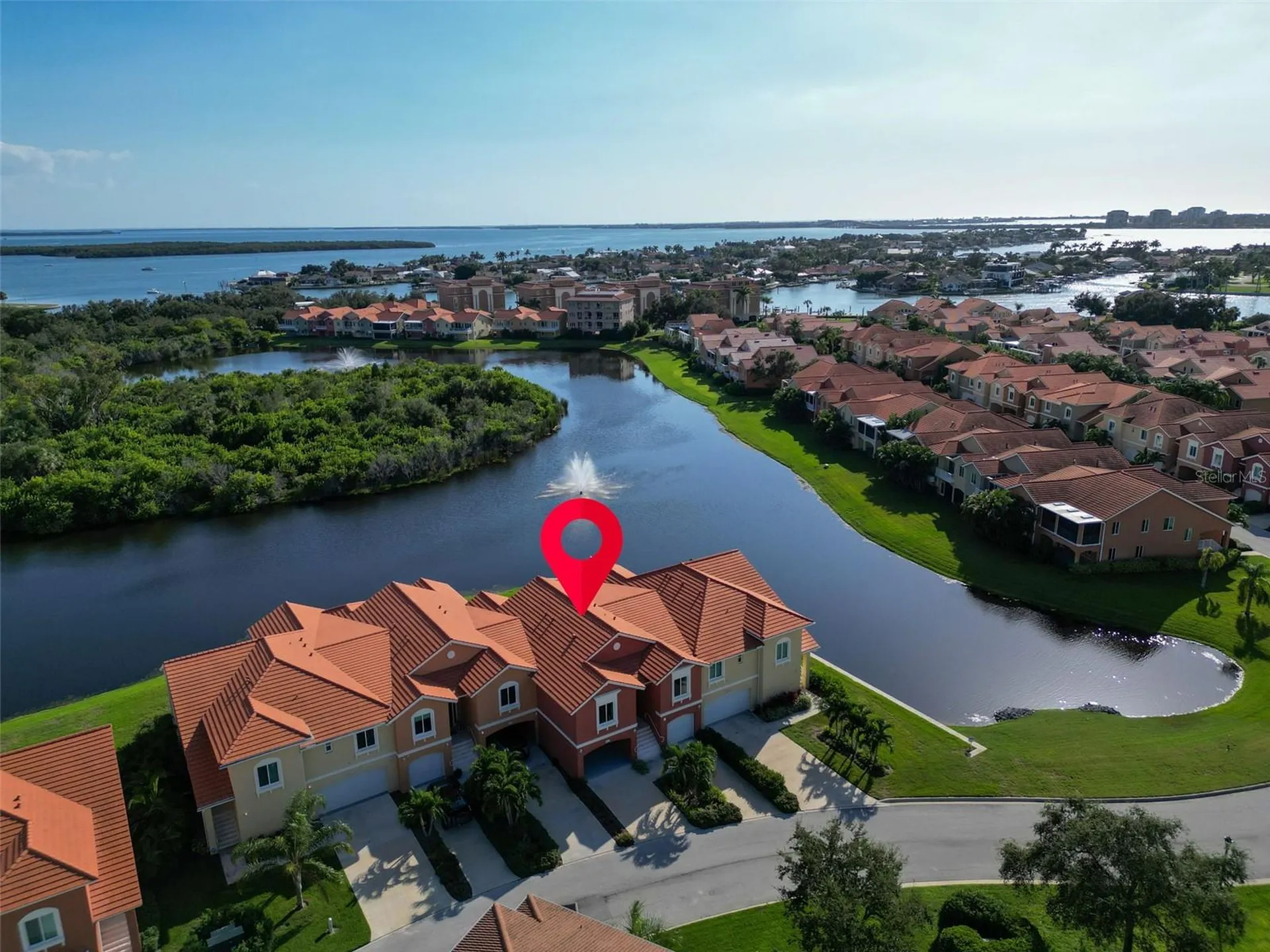 11 Franklin Court S St Petersburg FL 33711