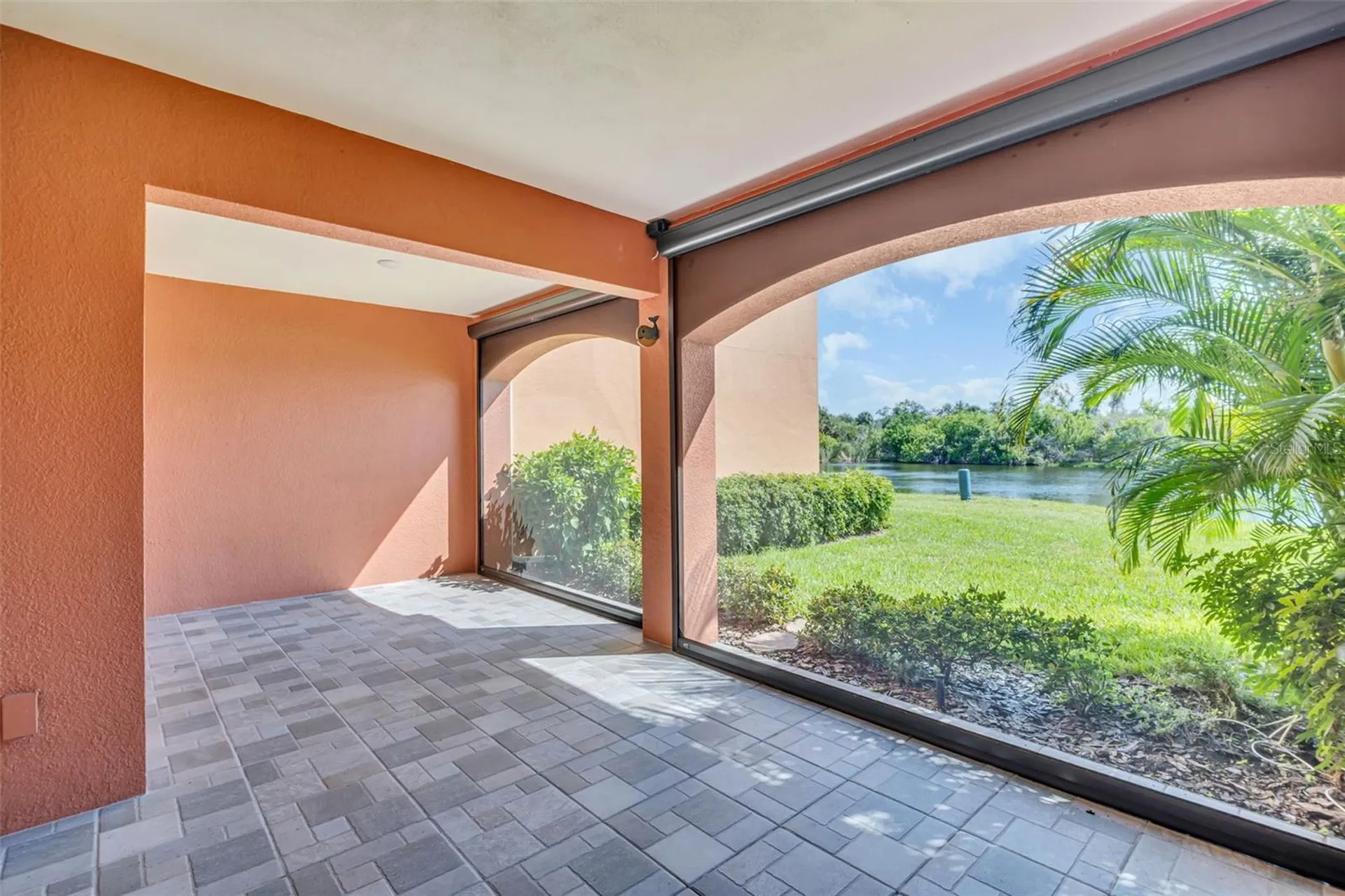 11 Franklin Court S St Petersburg FL 33711