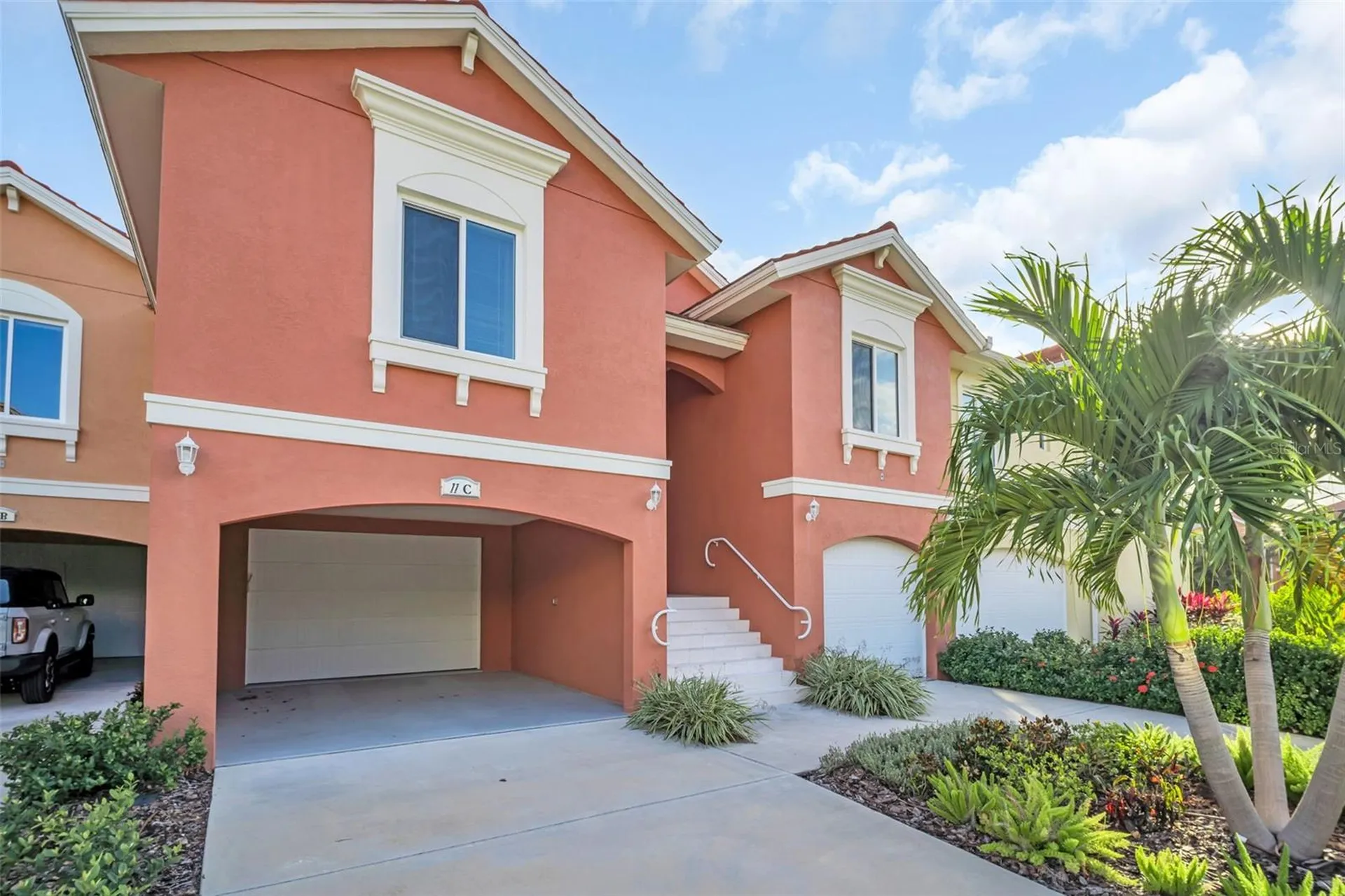 11 Franklin Court S St Petersburg FL 33711