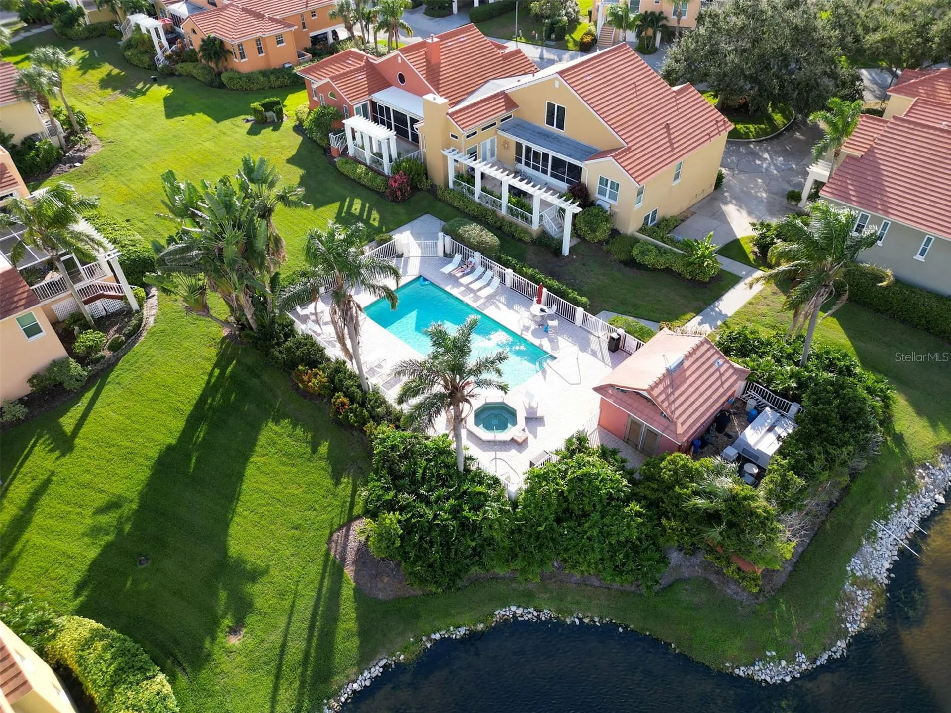 11 Franklin Court S St Petersburg FL 33711