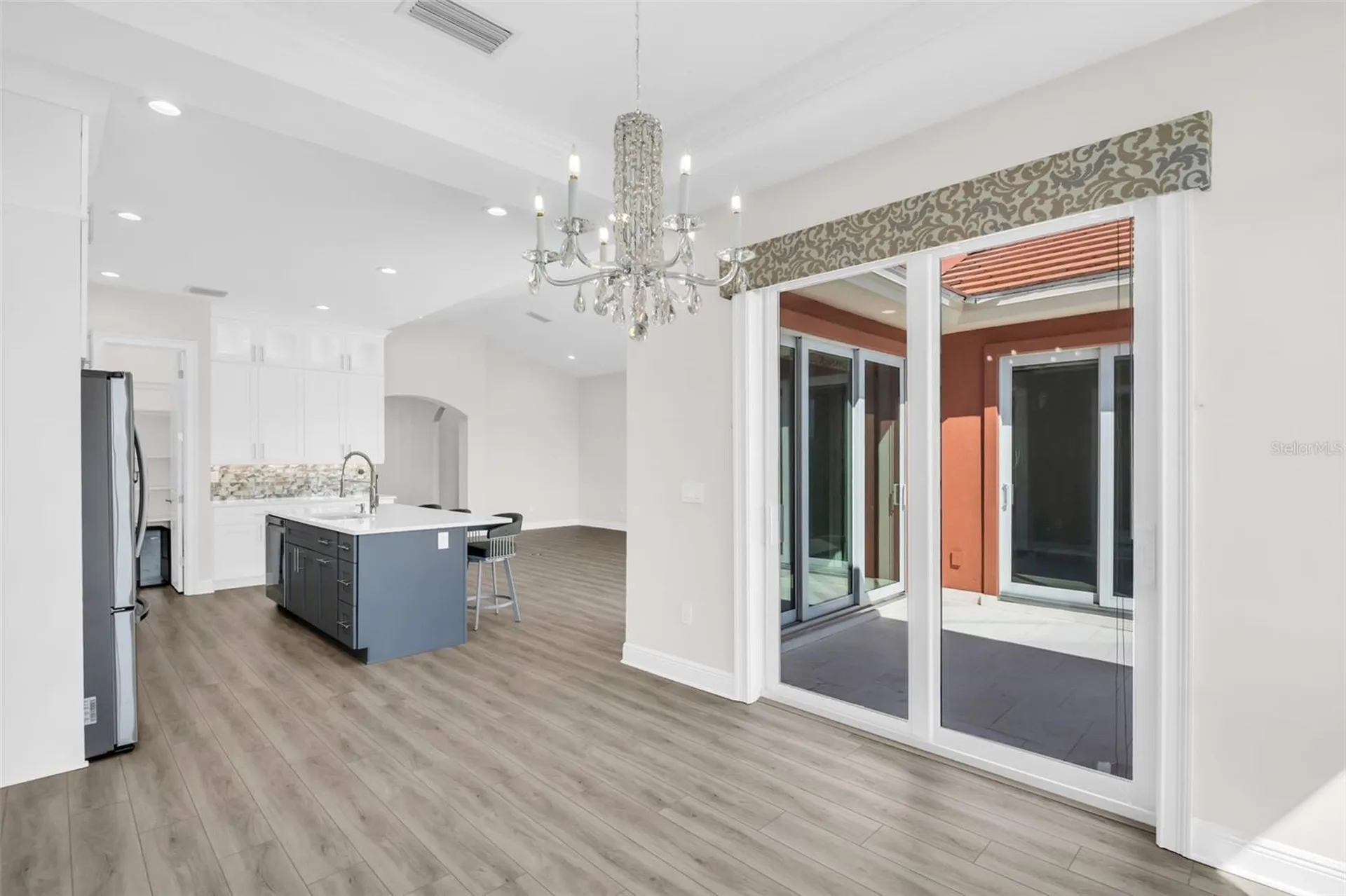 11 Franklin Court S St Petersburg FL 33711