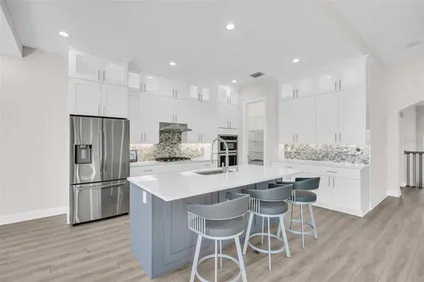 11 Franklin Court S St Petersburg FL 33711
