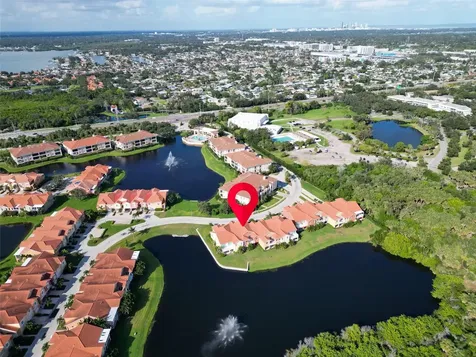 11 Franklin Court S St Petersburg FL 33711