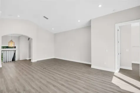 11 Franklin Court S St Petersburg FL 33711