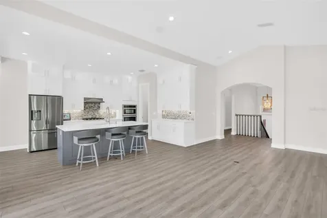 11 Franklin Court S St Petersburg FL 33711