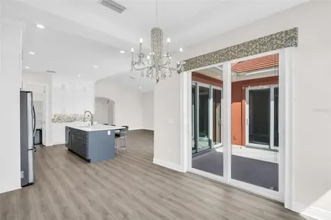 11 Franklin Court S St Petersburg FL 33711