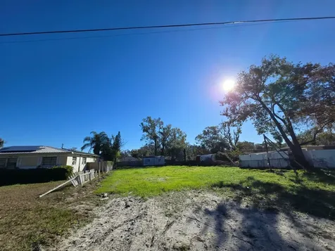 9705 N 19th Street N Tampa FL 33612