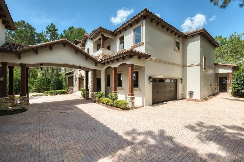 16332 Pendio Drive Bella Collina FL 34756