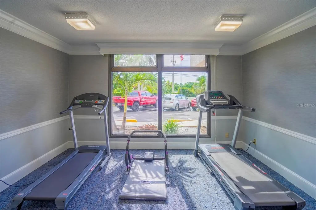 7100 Sunshine Skyway Lane S St Petersburg FL 33711