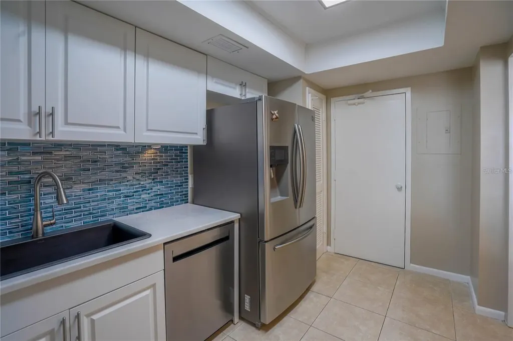 7100 Sunshine Skyway Lane S St Petersburg FL 33711