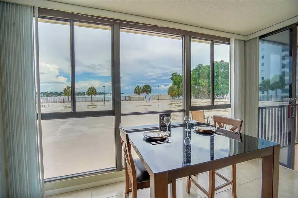 7100 Sunshine Skyway Lane S St Petersburg FL 33711