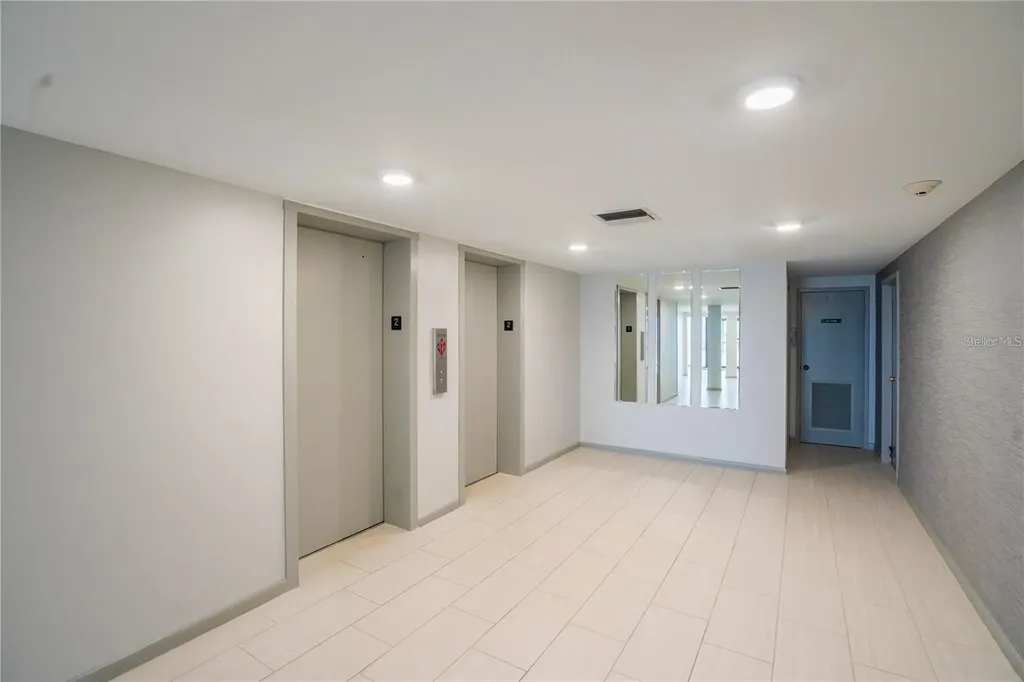 7100 Sunshine Skyway Lane S St Petersburg FL 33711