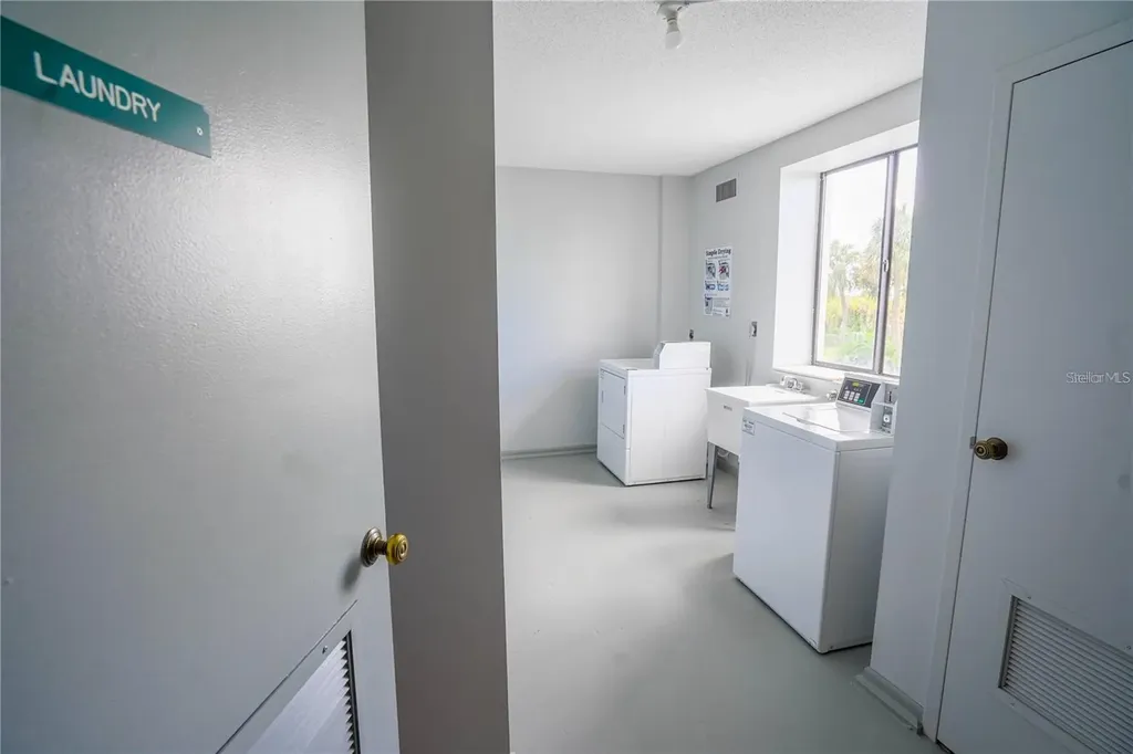 7100 Sunshine Skyway Lane S St Petersburg FL 33711
