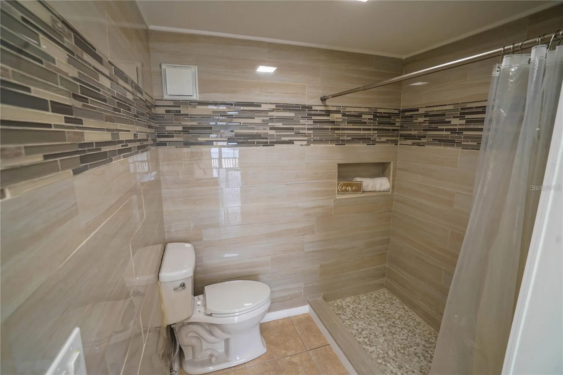 7100 Sunshine Skyway Lane S St Petersburg FL 33711